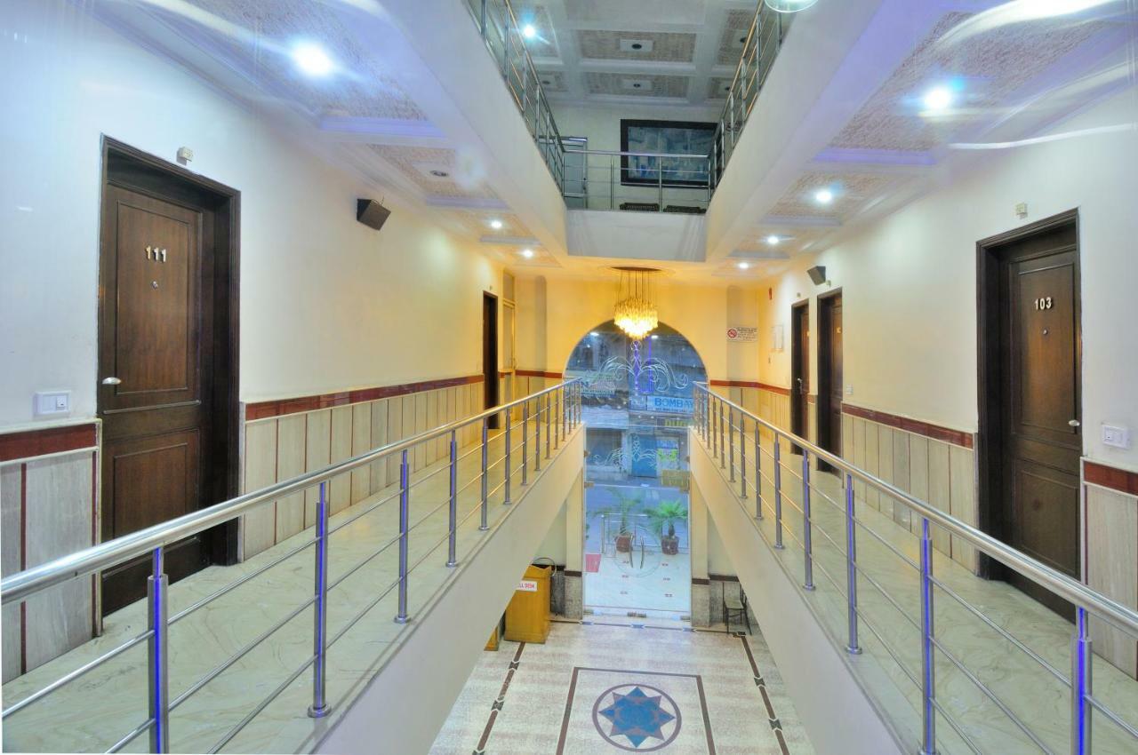 Hotel Maharaja Residency Джаландхар Екстериор снимка