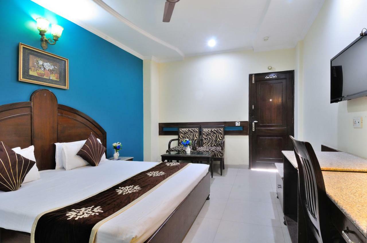 Hotel Maharaja Residency Джаландхар Екстериор снимка
